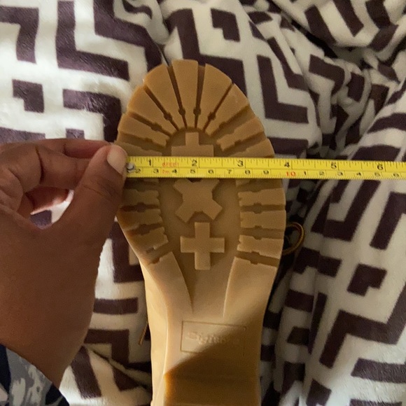 SOLD!!! Zigisoho sz 10 NWOT heeled hiking boots - Picture 5 of 6